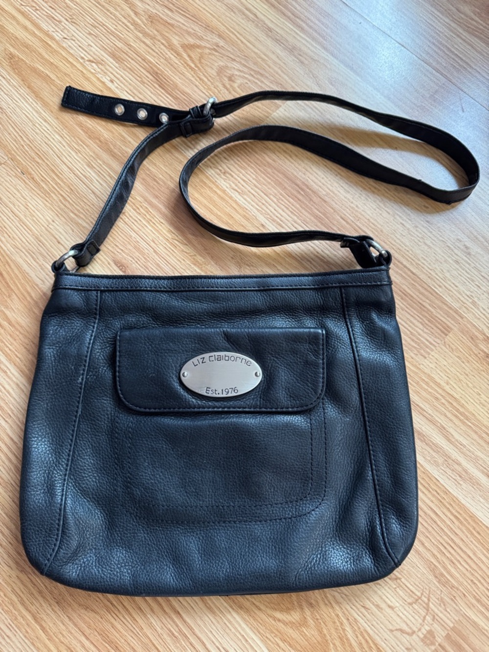 Liz Claiborne Genuine Leather Pebbled Crossbody Bag 🔅